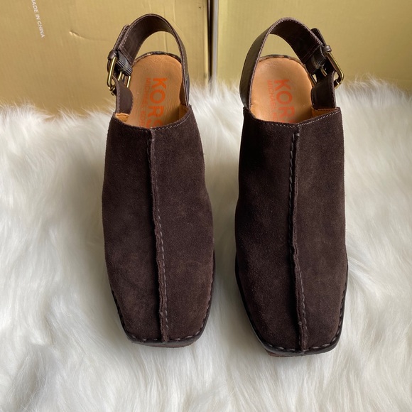 Michael Kors Clogs - Picture 3 of 8